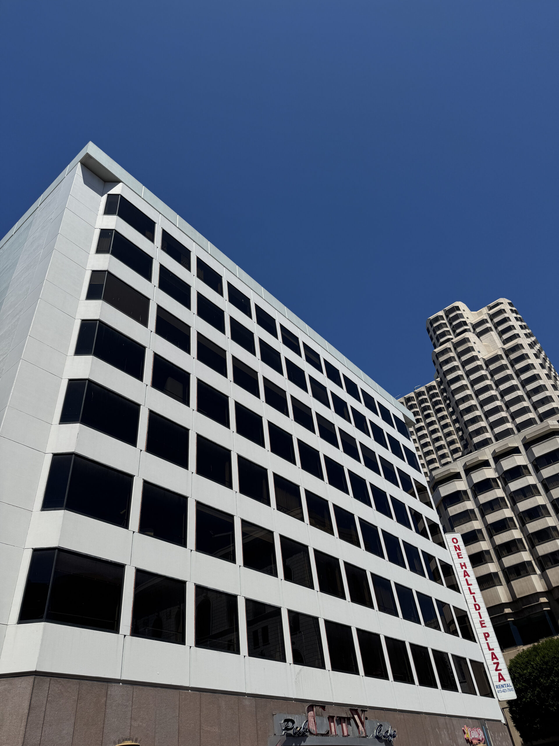 One Hallidie Plaza exterior